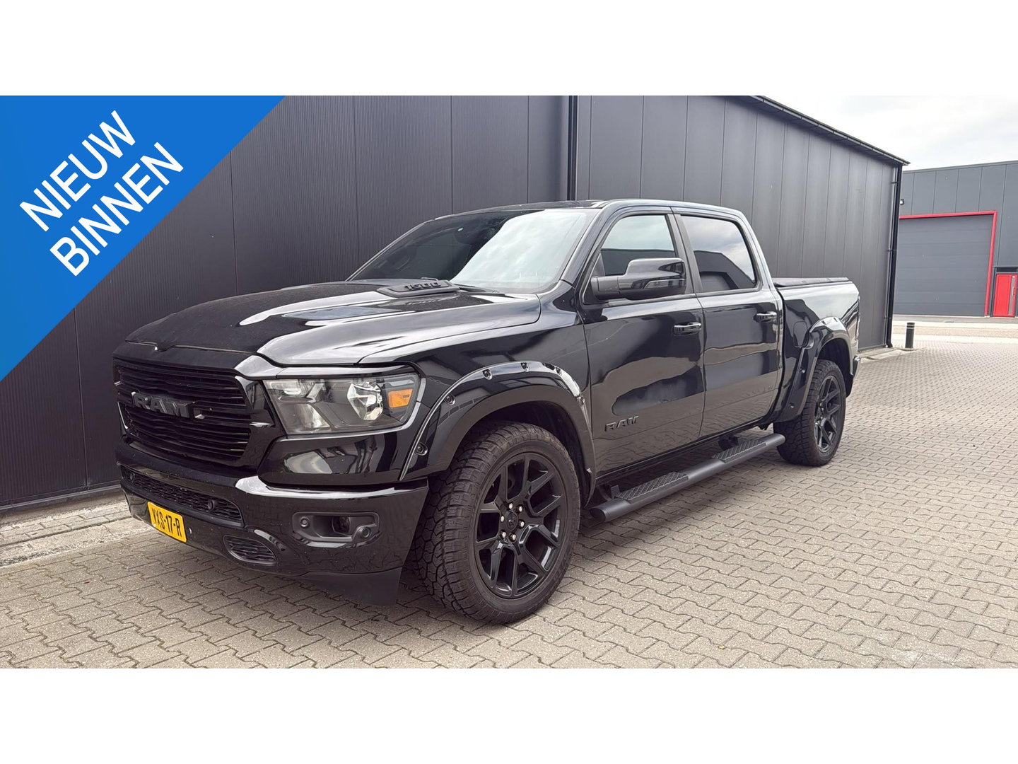 Dodge Ram 1500 4x4 Crew Cab LPG Marge (btw vrij) Blackout