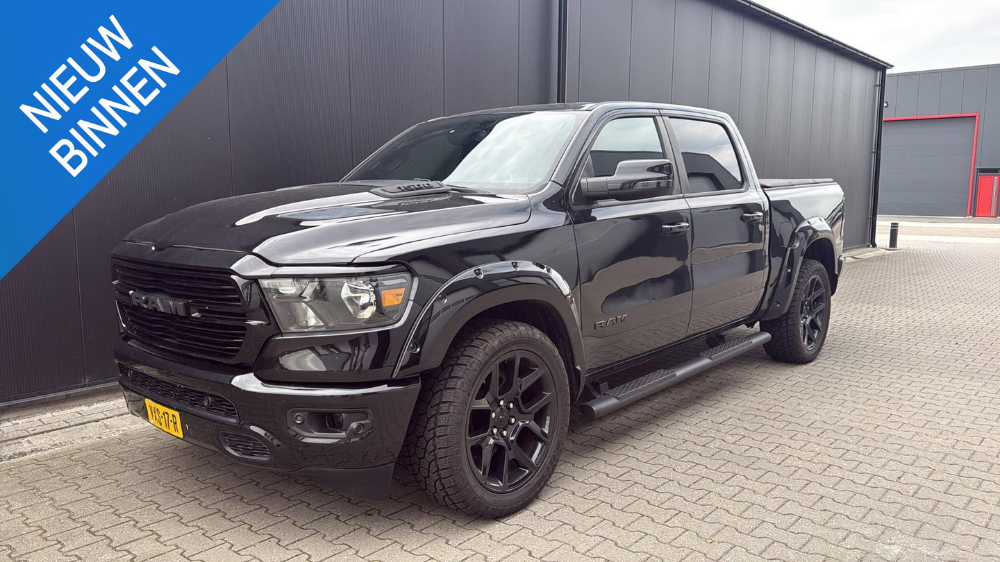 Dodge Ram Pick-Up 1500 4x4 Crew Cab LPG Marge (btw vrij) Blackout