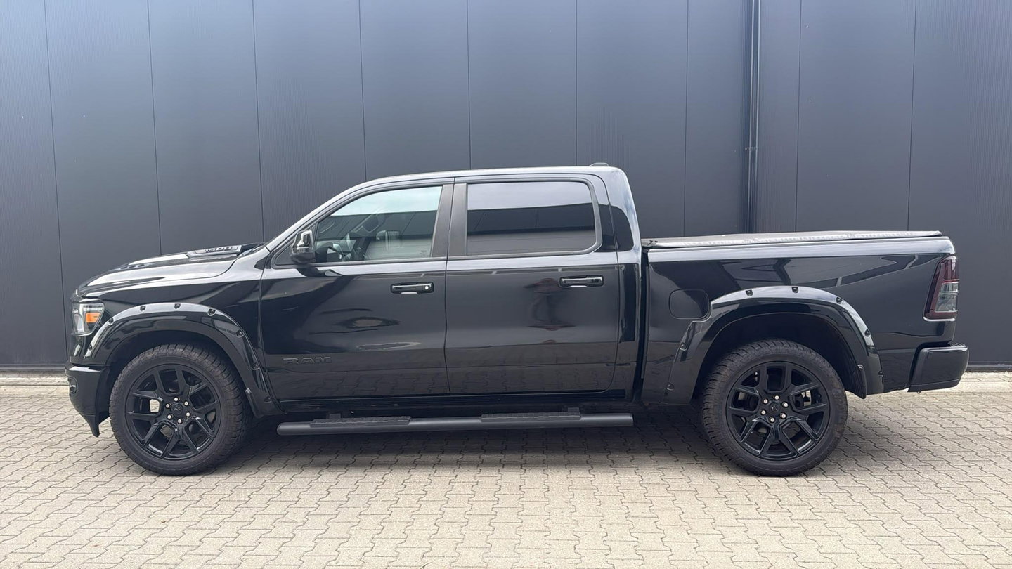 Dodge Ram Pick-Up 1500 4x4 Crew Cab LPG Marge (btw vrij) Blackout