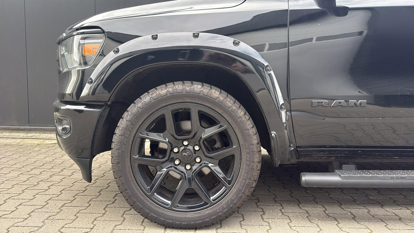 Dodge Ram Pick-Up 1500 4x4 Crew Cab LPG Marge (btw vrij) Blackout