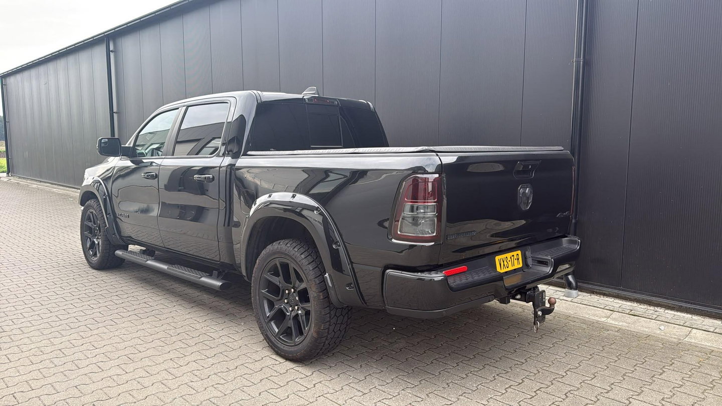 Dodge Ram Pick-Up 1500 4x4 Crew Cab LPG Marge (btw vrij) Blackout