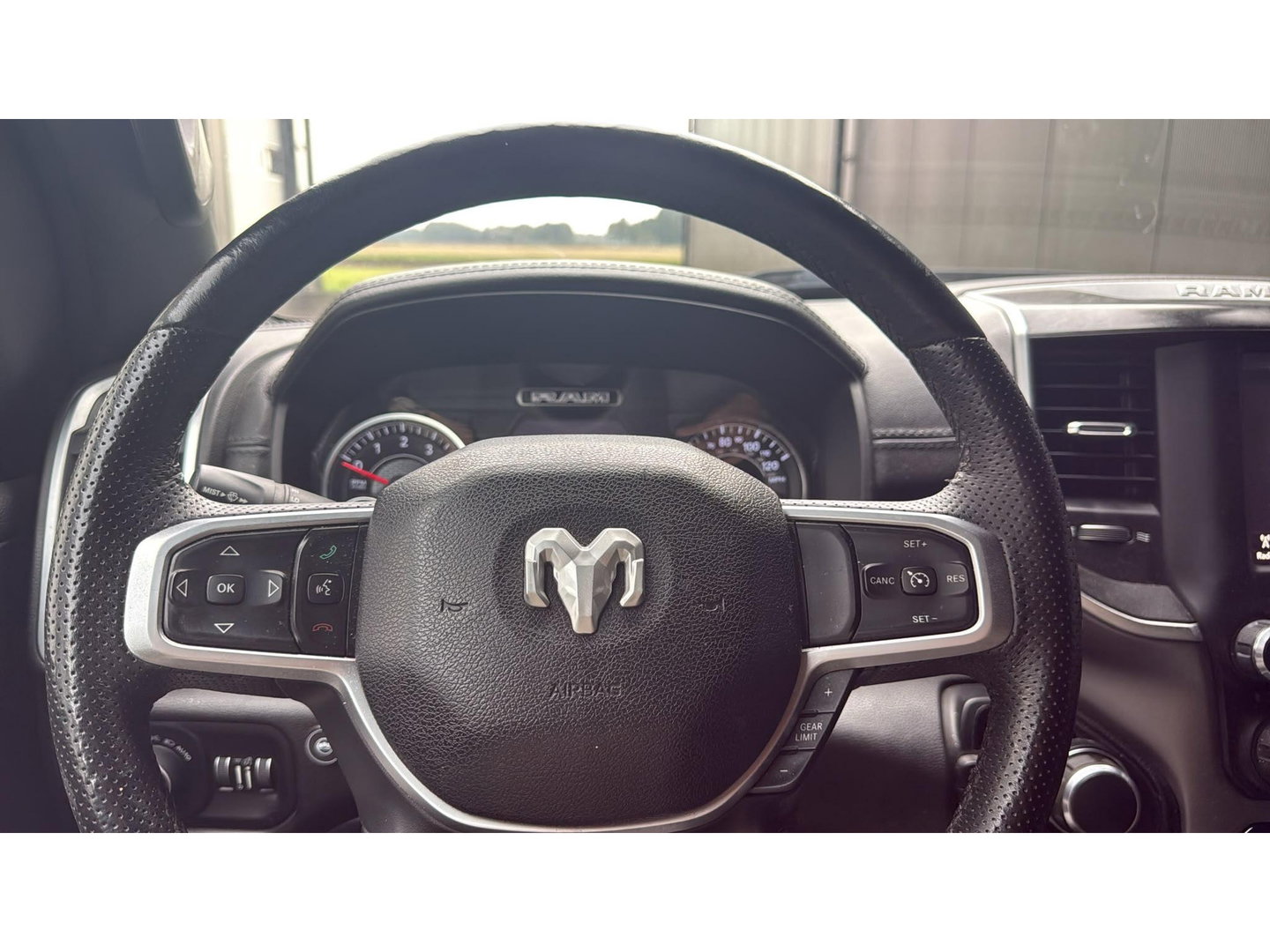 Dodge Ram 1500 4x4 Crew Cab LPG Marge (btw vrij) Blackout