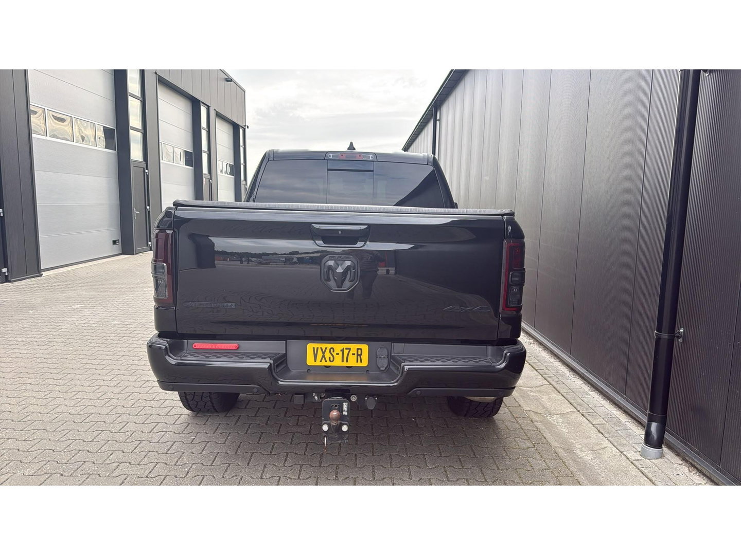 Dodge Ram 1500 4x4 Crew Cab LPG Marge (btw vrij) Blackout