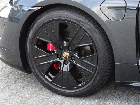 Porsche Taycan 4S 79 kWh 530PK / LED
