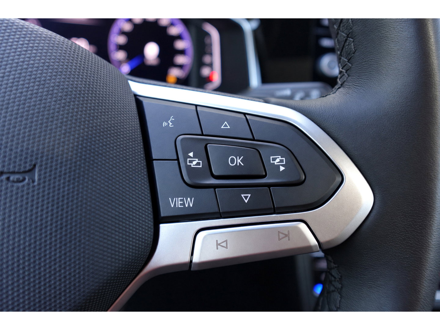 Volkswagen Taigo 1.5 TSI R-Line Business PANO KEYLESS CAM