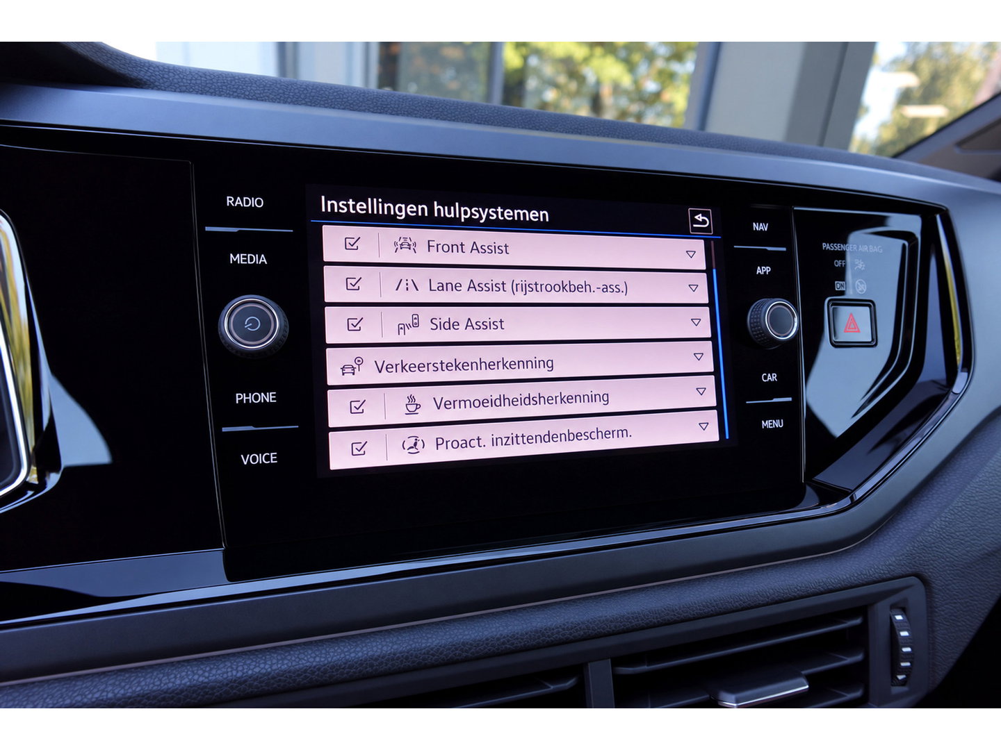 Volkswagen Taigo 1.5 TSI R-Line Business PANO KEYLESS CAM