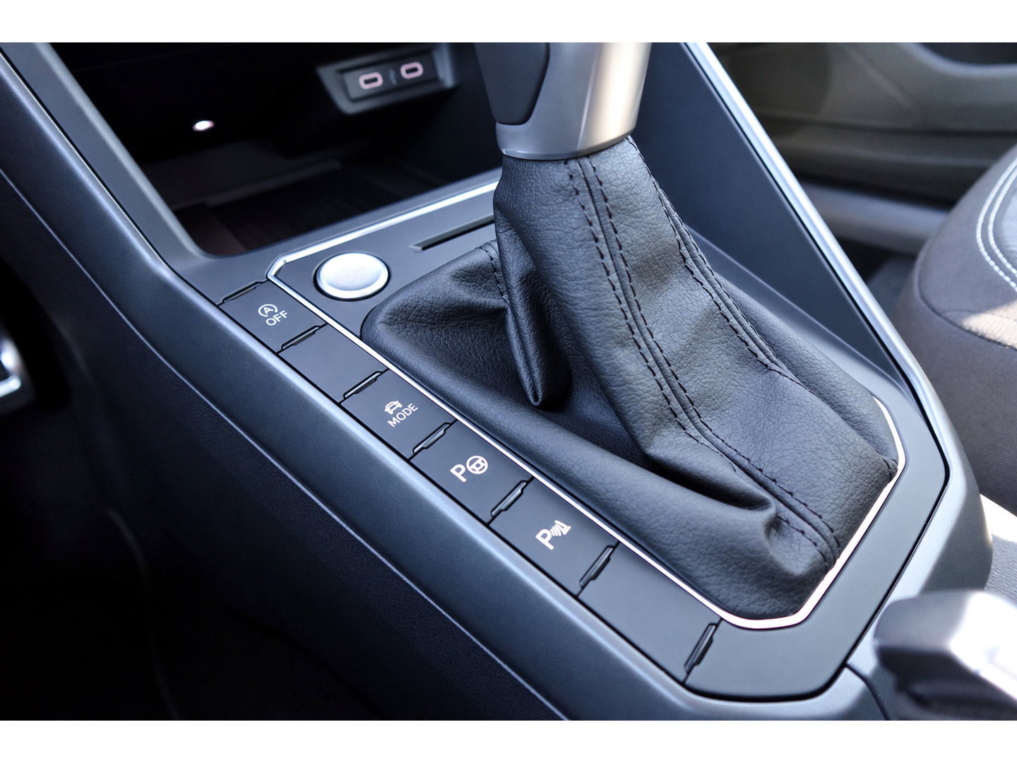 Volkswagen Taigo 1.5 TSI R-Line Business PANO KEYLESS CAM