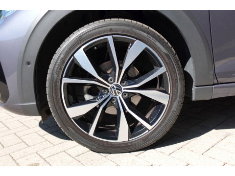 Volkswagen Taigo 1.5 TSI R-Line Business PANO KEYLESS CAM