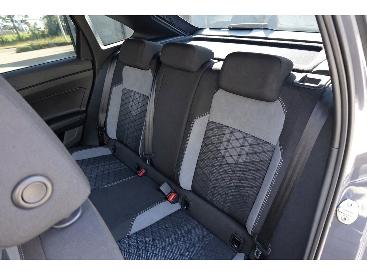 Volkswagen Taigo 1.5 TSI R-Line Business PANO KEYLESS CAM