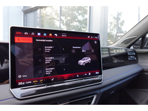 Volkswagen Tiguan 1.5 eTSI R-Line Business PANO KEYLESS H&K