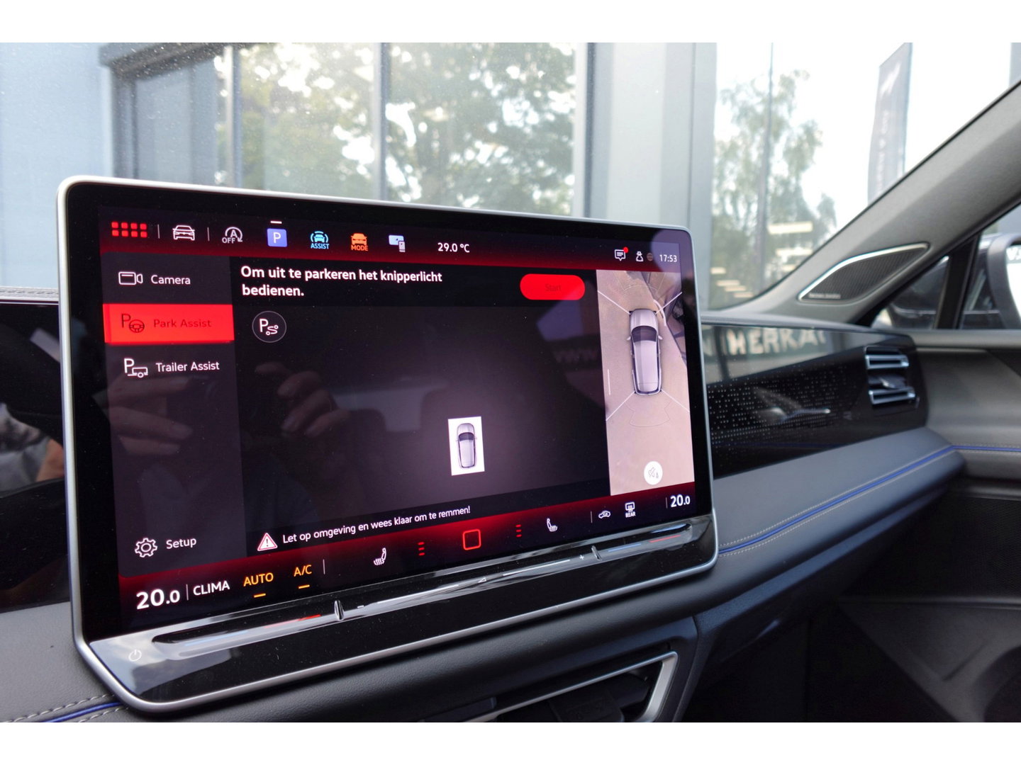 Volkswagen Tiguan 1.5 eTSI R-Line Business PANO KEYLESS H&K
