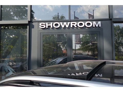Volkswagen Tiguan 1.5 eTSI R-Line Business PANO KEYLESS H&K