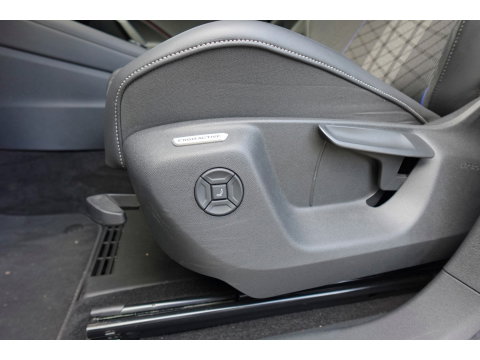 Volkswagen Tiguan 1.5 eTSI R-Line Business PANO KEYLESS H&K