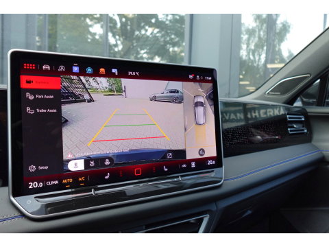 Volkswagen Tiguan 1.5 eTSI R-Line Business PANO KEYLESS H&K