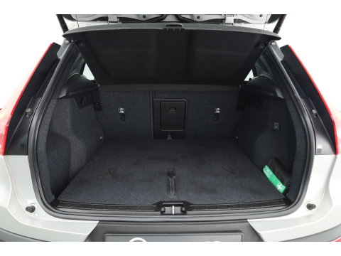 Volvo XC40 2.0 B4 Ultimate Dark | Pano-dak | Leer | Adap. Cruise | Harman & Kardon | Pixel LED |