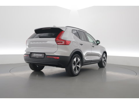 Volvo XC40 2.0 B4 Ultimate Dark | Pano-dak | Leer | Adap. Cruise | Harman & Kardon | Pixel LED |