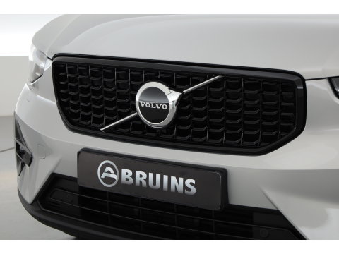 Volvo XC40 2.0 B4 Ultimate Dark | Pano-dak | Leer | Adap. Cruise | Harman & Kardon | Pixel LED |