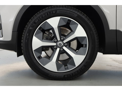 Volvo XC40 2.0 B4 Ultimate Dark | Pano-dak | Leer | Adap. Cruise | Harman & Kardon | Pixel LED |