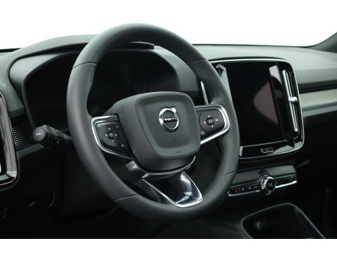 Volvo XC40 2.0 B4 Ultimate Dark | Pano-dak | Leer | Adap. Cruise | Harman & Kardon | Pixel LED |