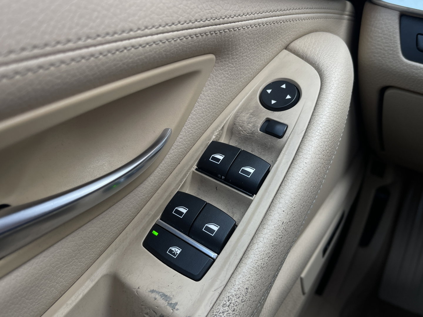 BMW 5 Serie 523i High Executive | Handel / export | Keyless | Trekhaak | Panoramadak | Bluetooth | Navigatie | Cruise Control | Airconditioning |
