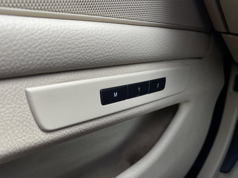 BMW 5 Serie 523i High Executive | Handel / export | Keyless | Trekhaak | Panoramadak | Bluetooth | Navigatie | Cruise Control | Airconditioning |