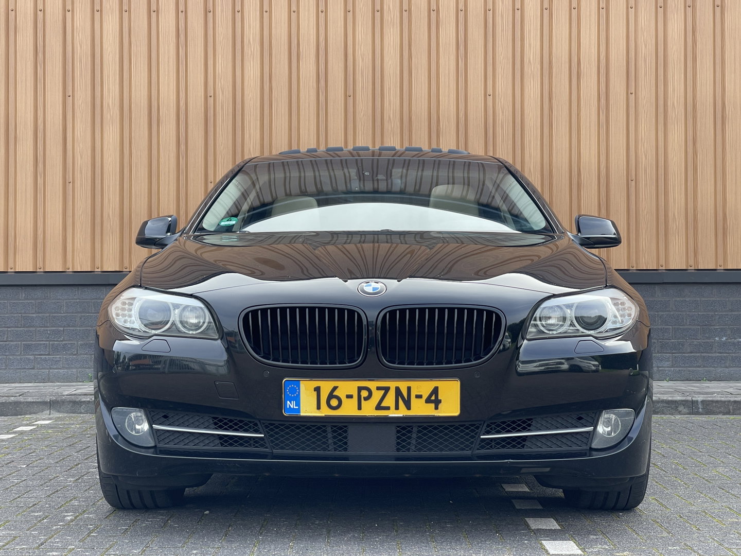 BMW 5 Serie 523i High Executive | Handel / export | Keyless | Trekhaak | Panoramadak | Bluetooth | Navigatie | Cruise Control | Airconditioning |
