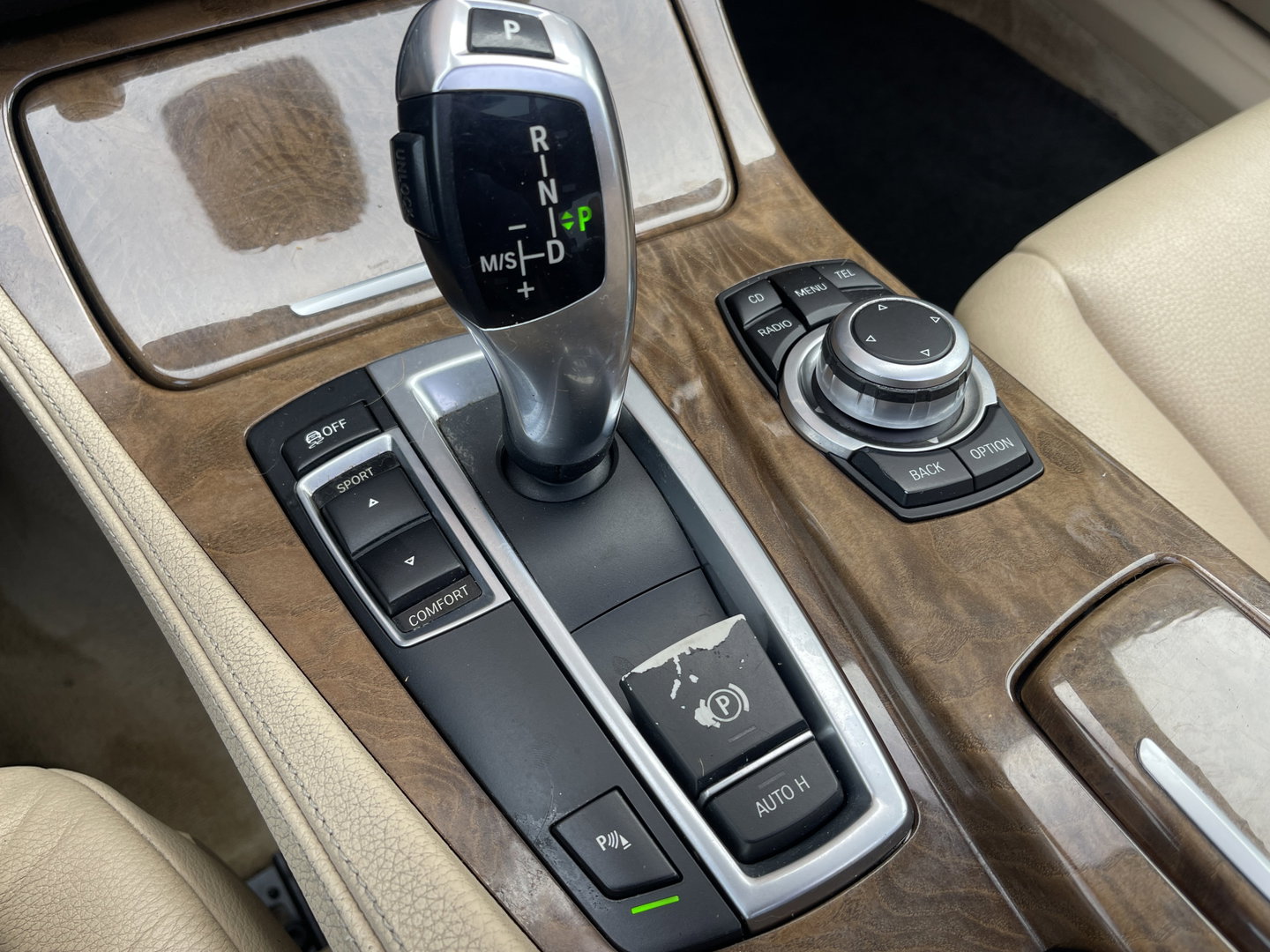 BMW 5 Serie 523i High Executive | Handel / export | Keyless | Trekhaak | Panoramadak | Bluetooth | Navigatie | Cruise Control | Airconditioning |