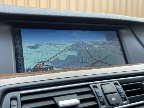BMW 5 Serie 523i High Executive | Handel / export | Keyless | Trekhaak | Panoramadak | Bluetooth | Navigatie | Cruise Control | Airconditioning |
