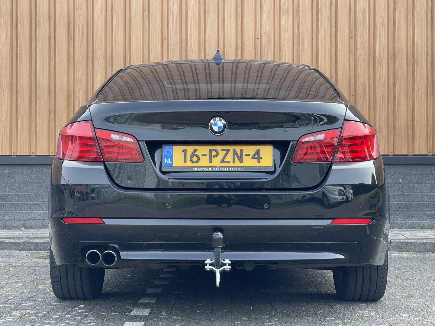BMW 5 Serie 523i High Executive | Handel / export | Keyless | Trekhaak | Panoramadak | Bluetooth | Navigatie | Cruise Control | Airconditioning |