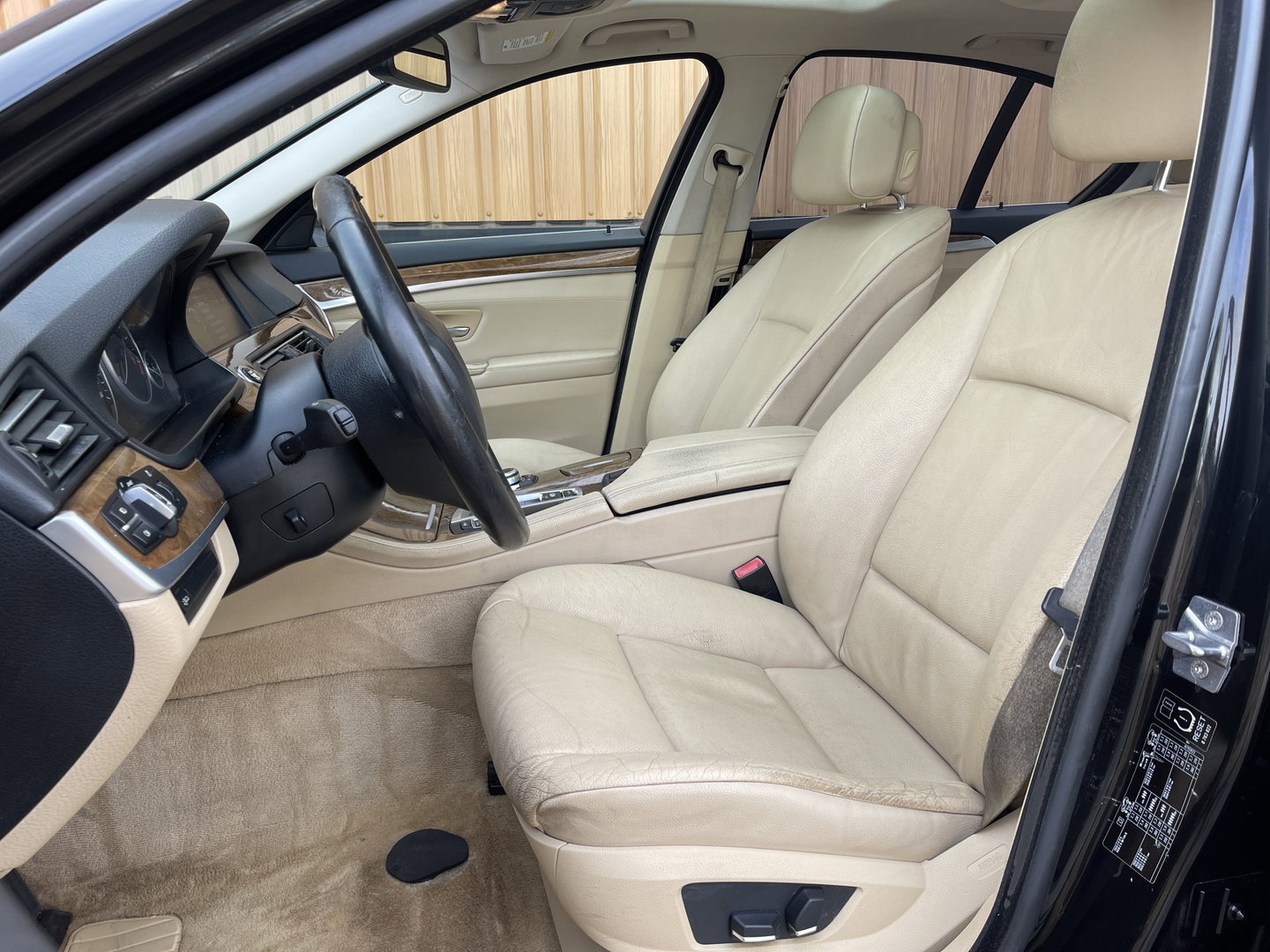 BMW 5 Serie 523i High Executive | Handel / export | Keyless | Trekhaak | Panoramadak | Bluetooth | Navigatie | Cruise Control | Airconditioning |