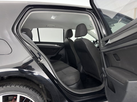 Volkswagen Golf 1.2 TSI Easyline *NAVI-FULLMAP | COMFORT-SEATS | AIRCO | PRIVACY-GLASS | 18''ALU*