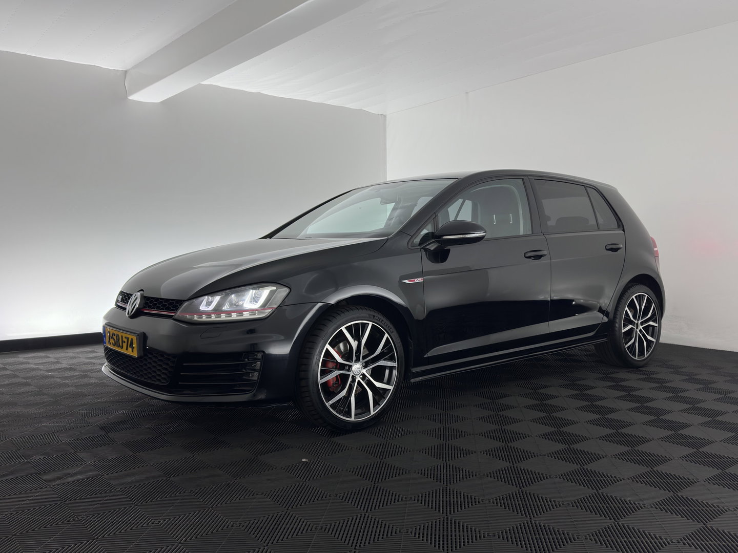 Volkswagen Golf 1.2 TSI Easyline *NAVI-FULLMAP | COMFORT-SEATS | AIRCO | PRIVACY-GLASS | 18''ALU*