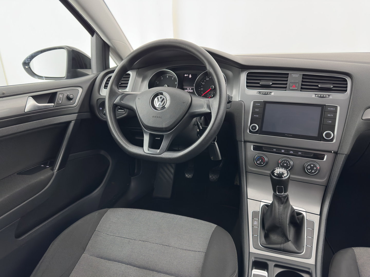 Volkswagen Golf 1.2 TSI Easyline *NAVI-FULLMAP | COMFORT-SEATS | AIRCO | PRIVACY-GLASS | 18''ALU*