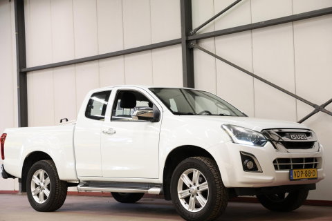 Isuzu D-Max 1.9 Extended Cab 3500KG TREKHAAK EURO 6