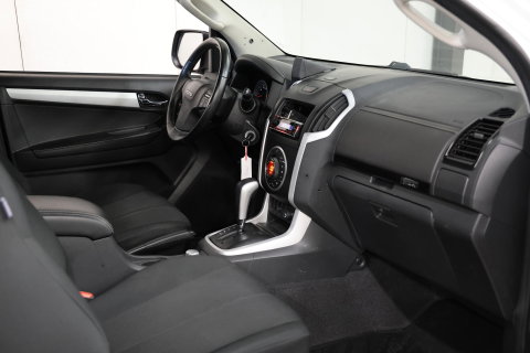 Isuzu D-Max 1.9 Extended Cab 3500KG TREKHAAK EURO 6