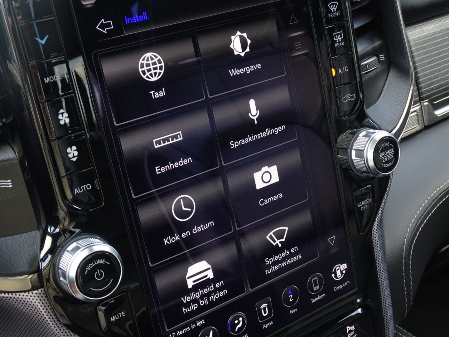 RAM Ram 1500 5.7 V8 402PK 4X4 Limited / Harman Kardon / pano / *NAP* / BTW