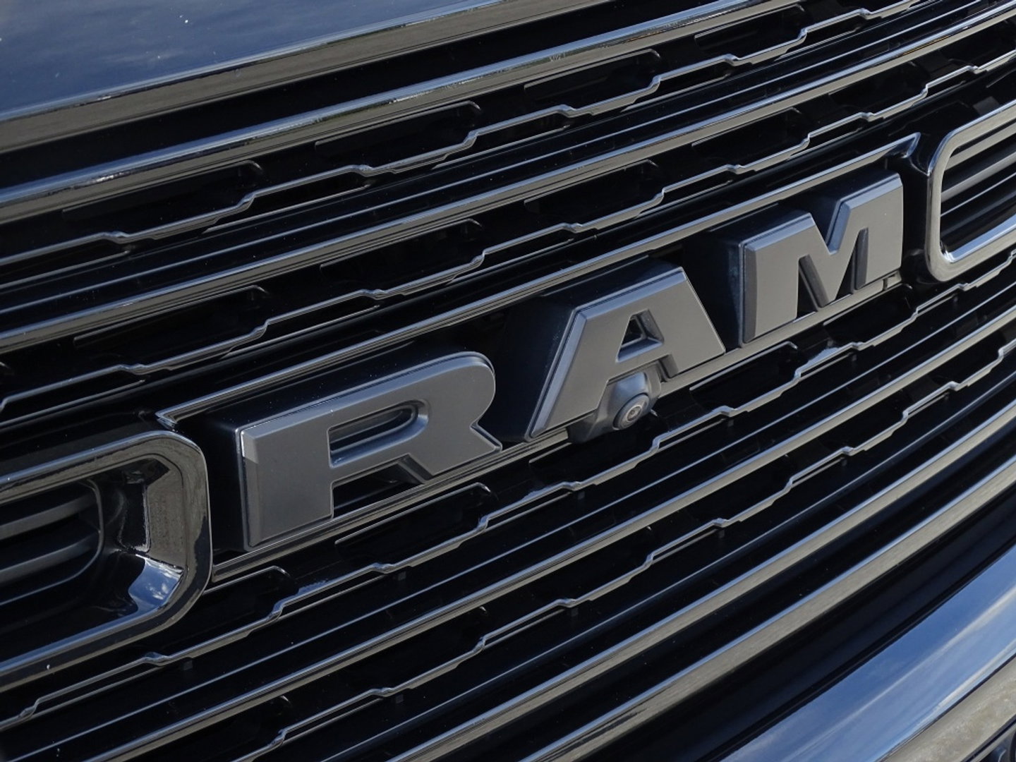 RAM Ram 1500 5.7 V8 402PK 4X4 Limited / Harman Kardon / pano / *NAP* / BTW