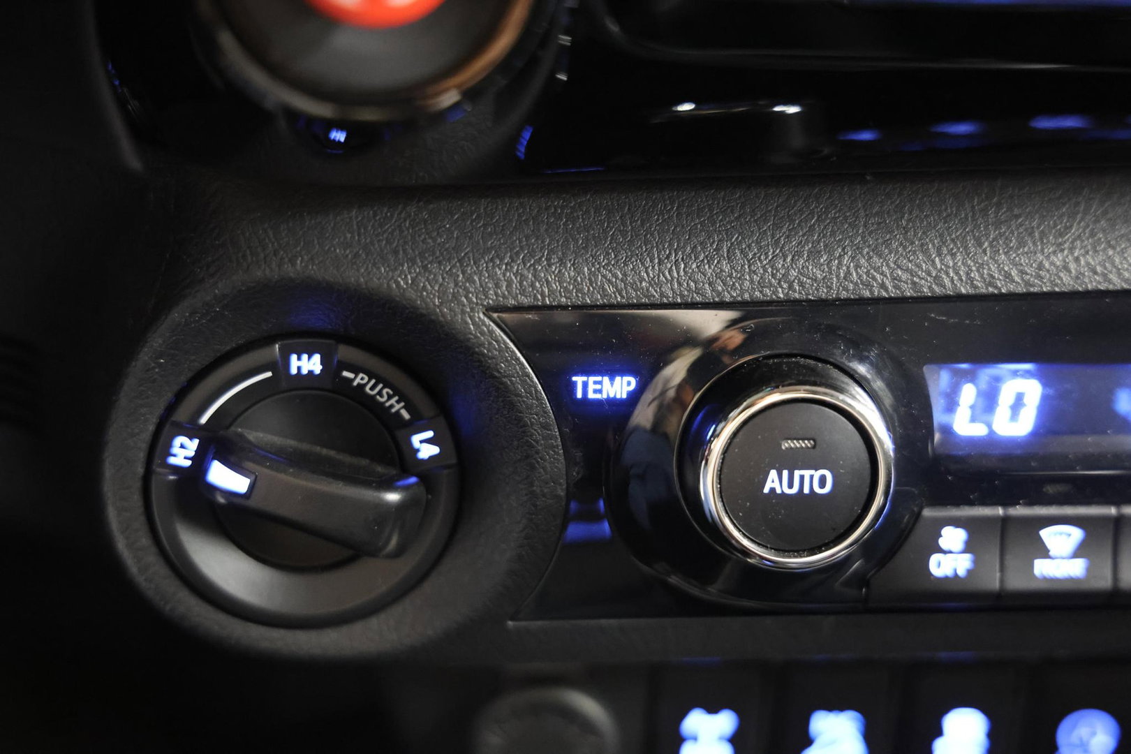 Toyota Hilux 2.4 D-4D AUTOMAAT 4WD 4x4 Double Cab