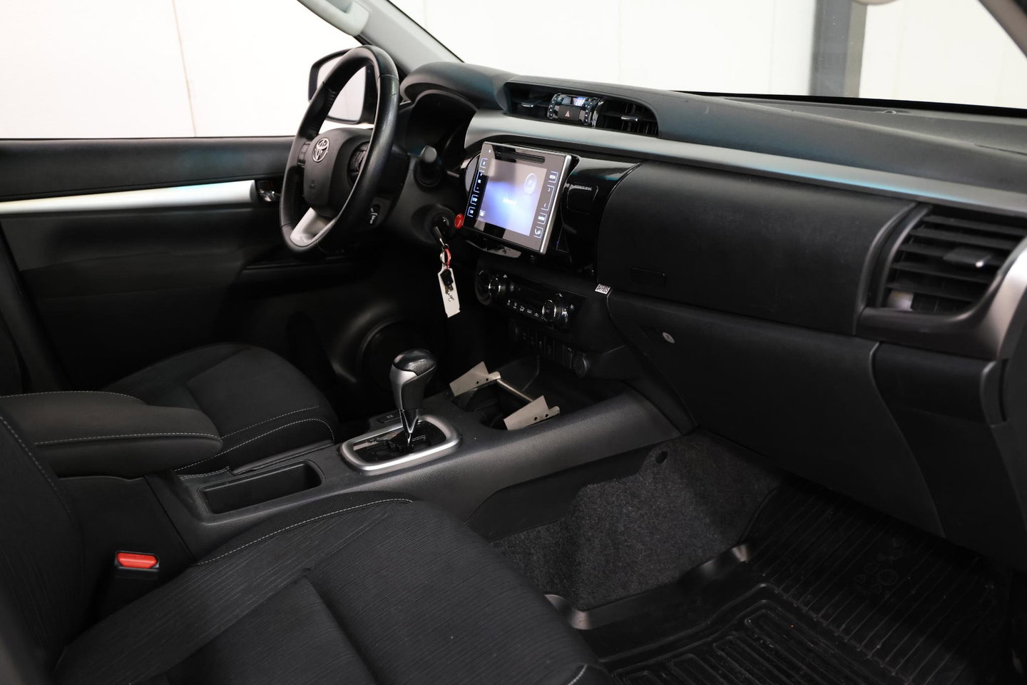 Toyota Hilux 2.4 D-4D AUTOMAAT 4WD 4x4 Double Cab
