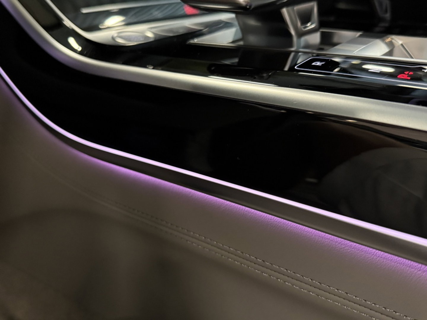Audi A8 60 TFSie 462PK S-Line / B&O / TV's / softclose / Massage / 360°