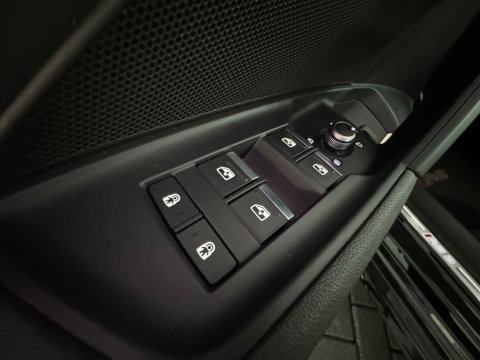 Audi RS3 Sportback 2.5 TFSI quattro Pano|Ceramic|Hulk|Keyless|HuD