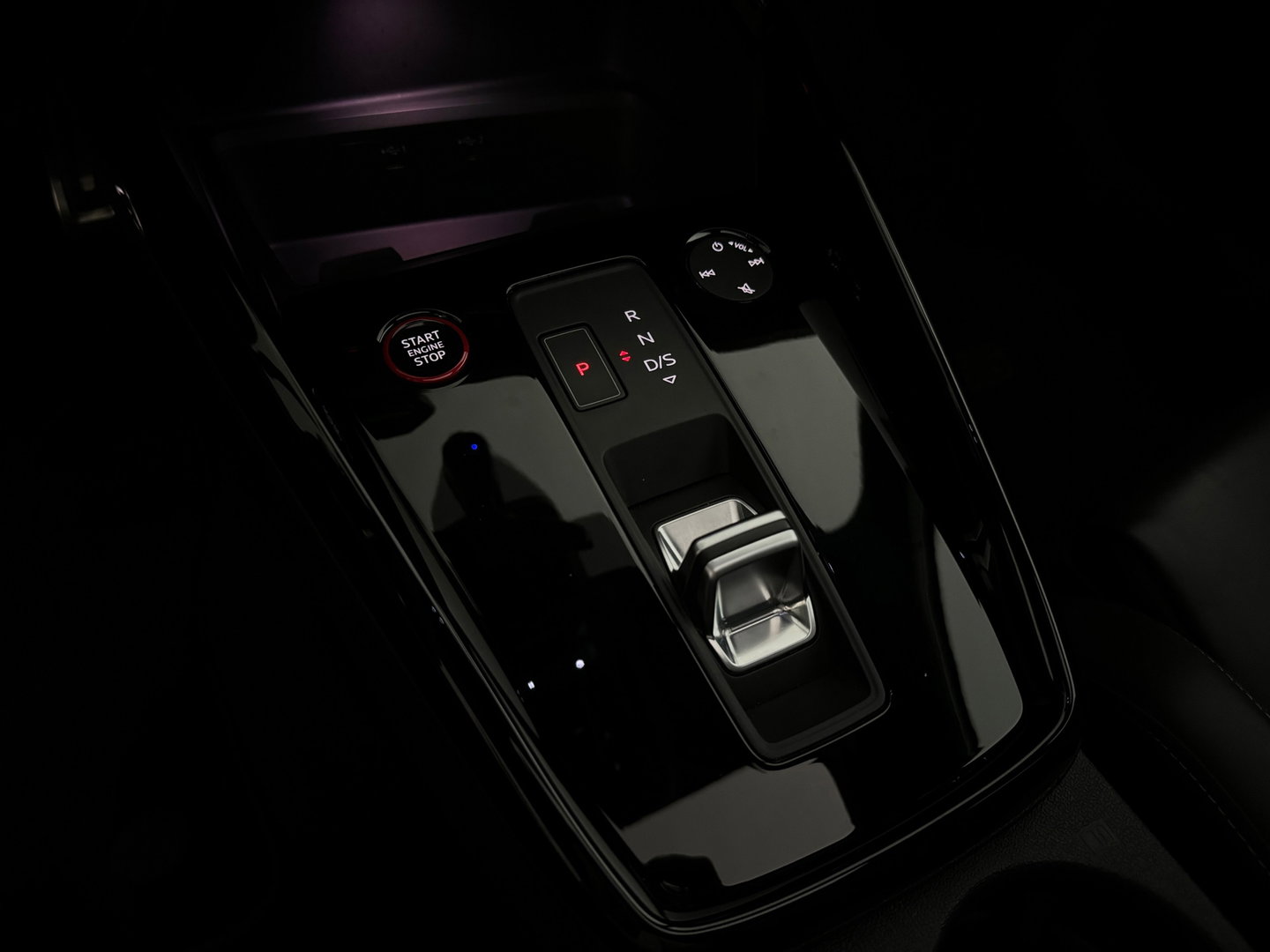 Audi RS3 Sportback 2.5 TFSI quattro Pano|Ceramic|Hulk|Keyless|HuD