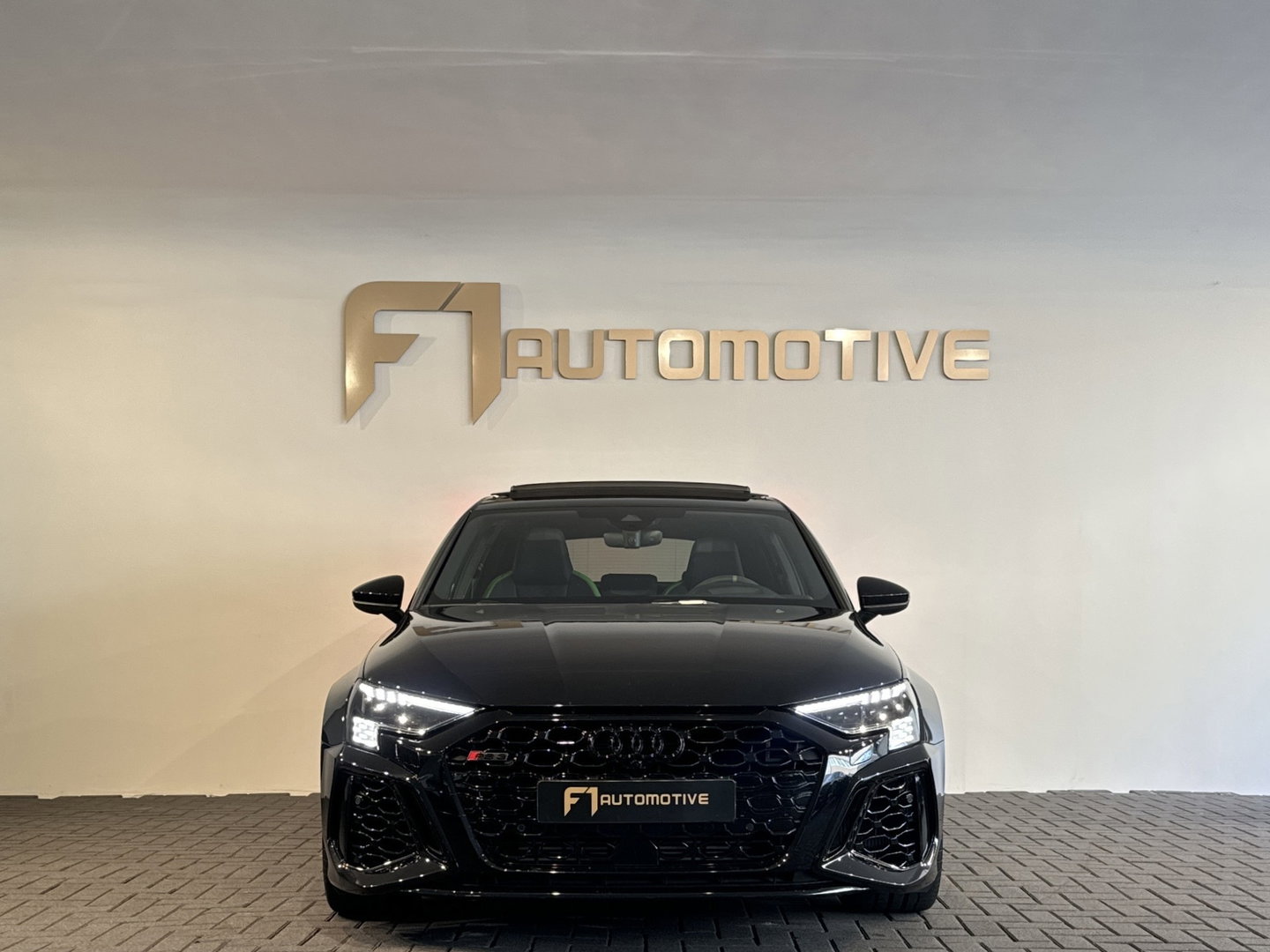 Audi RS3 Sportback 2.5 TFSI quattro Pano|Ceramic|Hulk|Keyless|HuD