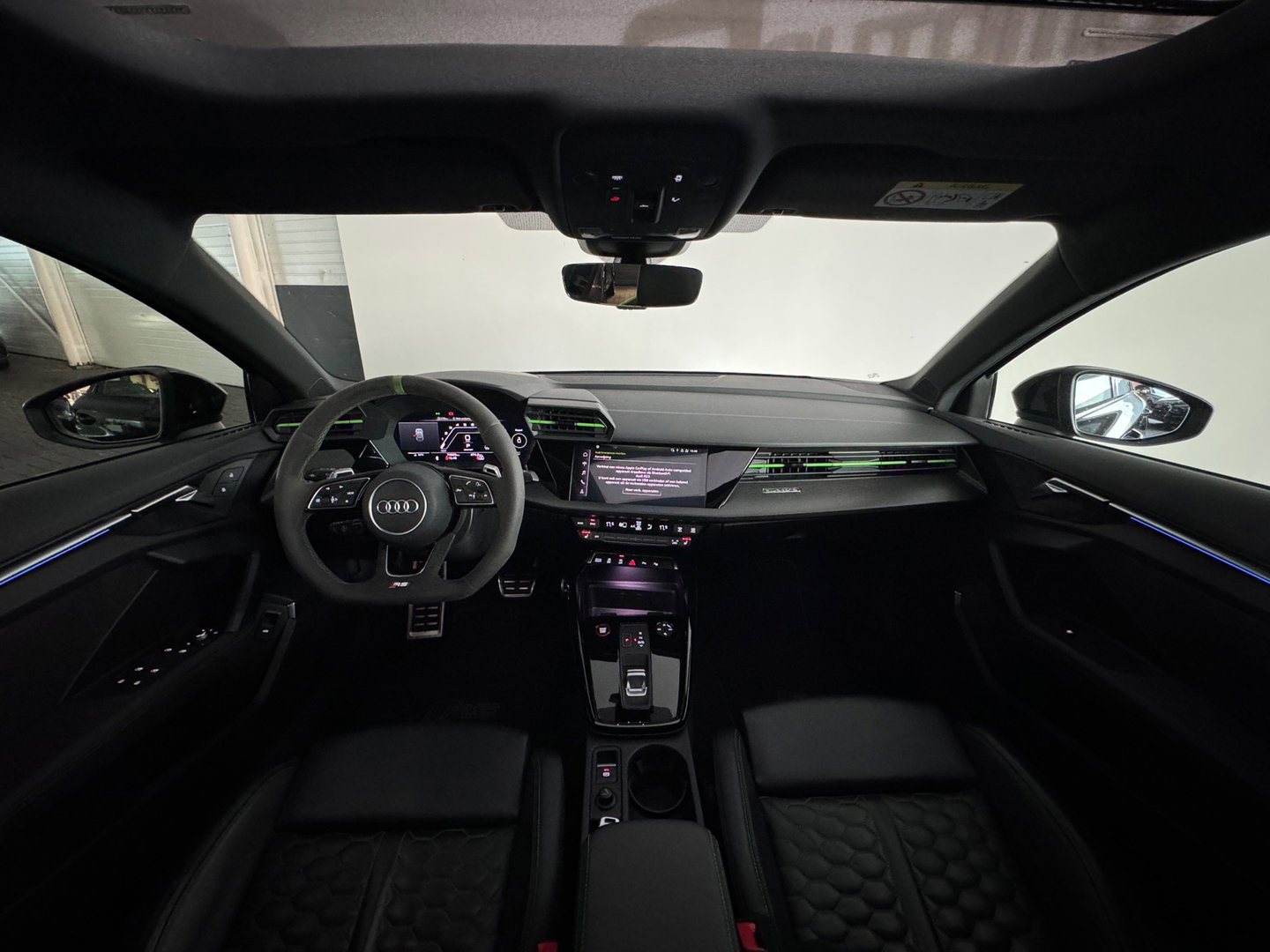 Audi RS3 Sportback 2.5 TFSI quattro Pano|Ceramic|Hulk|Keyless|HuD