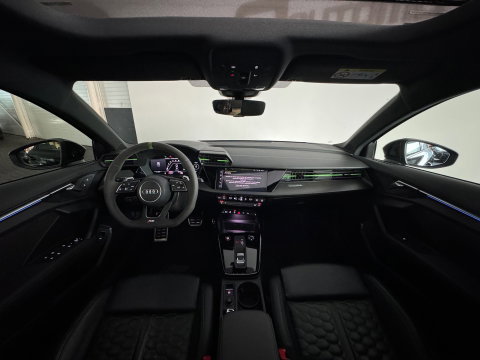 Audi RS3 Sportback 2.5 TFSI quattro Pano|Ceramic|Hulk|Keyless|HuD