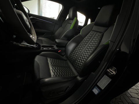Audi RS3 Sportback 2.5 TFSI quattro Pano|Ceramic|Hulk|Keyless|HuD