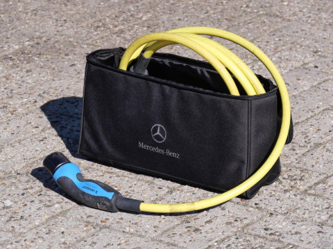 Mercedes-Benz EQA 67kWh AMG/ AMBIENT LIGHTING/ BLINDSPOT/ ELEKT. KLEP/ SOH 97%