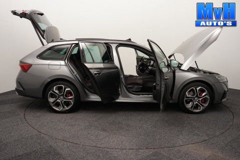 Škoda Octavia Combi 1.4 TSI RS PHEV Business|PANO|SOH.95%