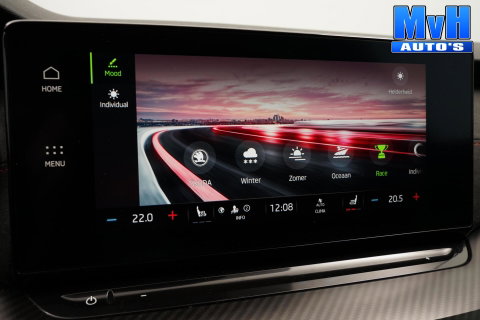 Škoda Octavia Combi 1.4 TSI RS PHEV Business|PANO|SOH.95%