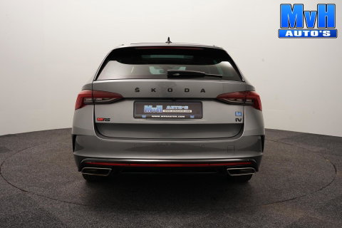 Škoda Octavia Combi 1.4 TSI RS PHEV Business|PANO|SOH.95%